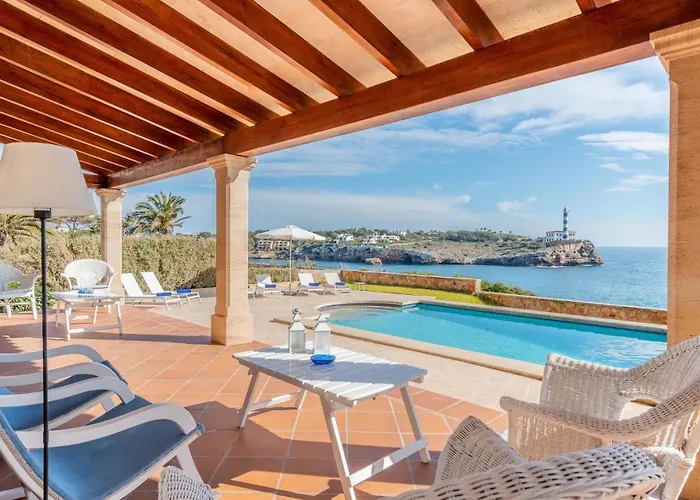 Ferienhaus Mit Privatpool Fuer 9 Personen Ca 340 Qm In Portocolom, Mallorca Suedostkueste Von Mallorca